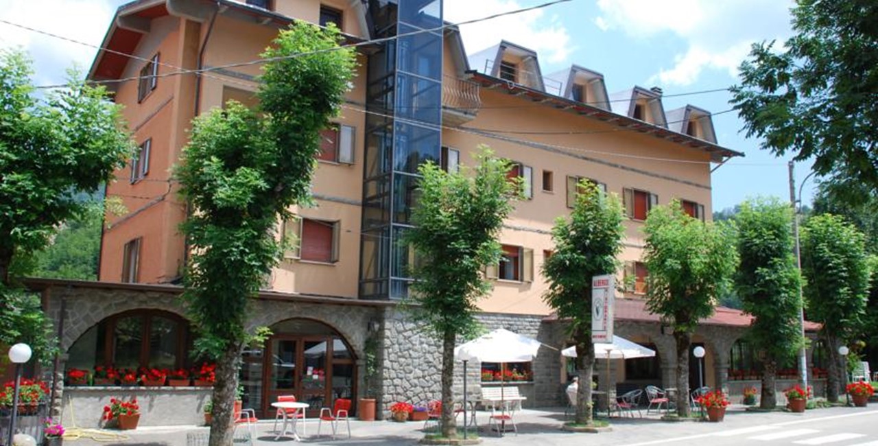 Albergo Bucaneve